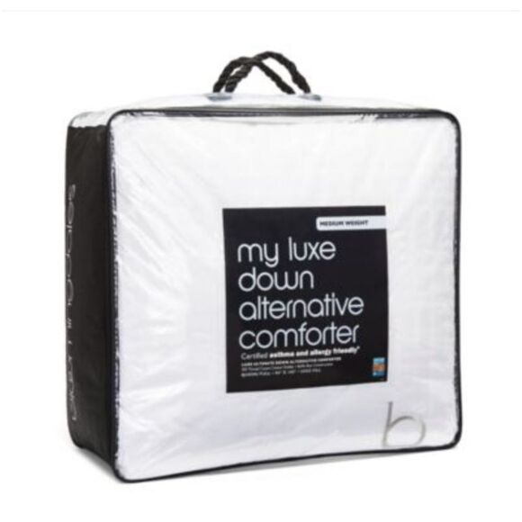 Bloomingdale's My Luxe
Asthma & Allergy Friendly®
Medium Weight Down. Value $560 - Picture 1 of 5